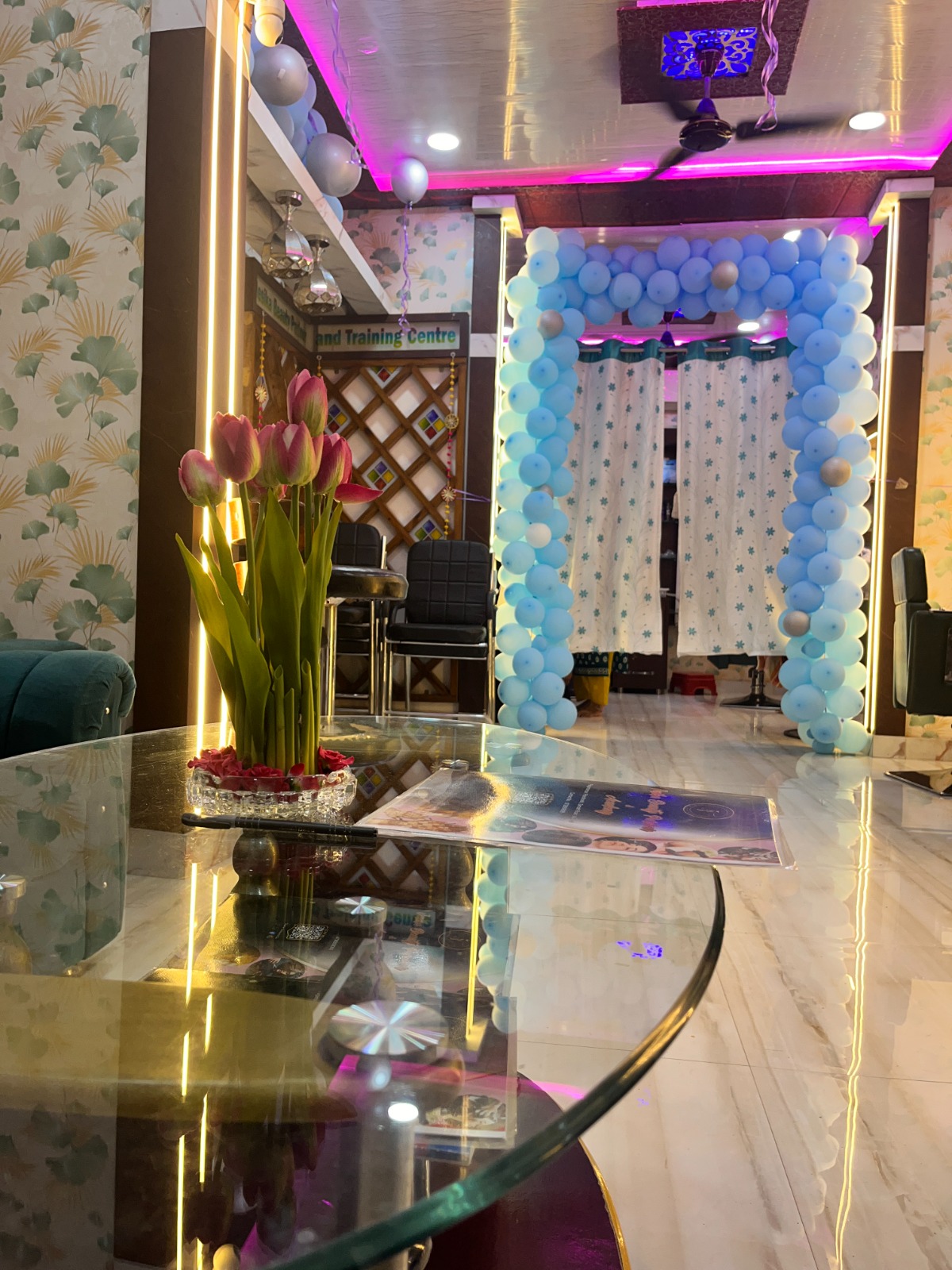 Beauty Parlour Styling Suite